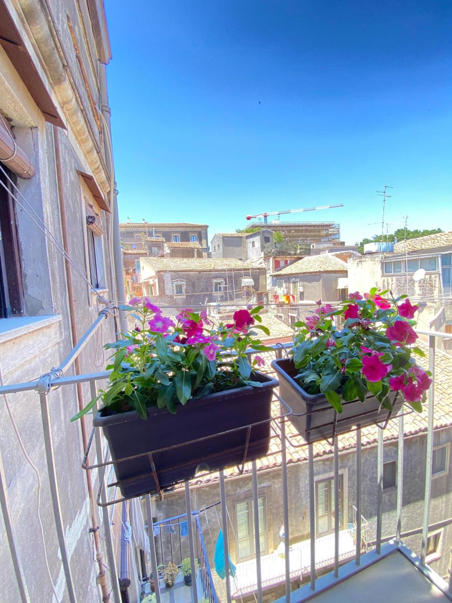 Bed and Breakfast Dimora Dei Minoriti Катания Экстерьер фото