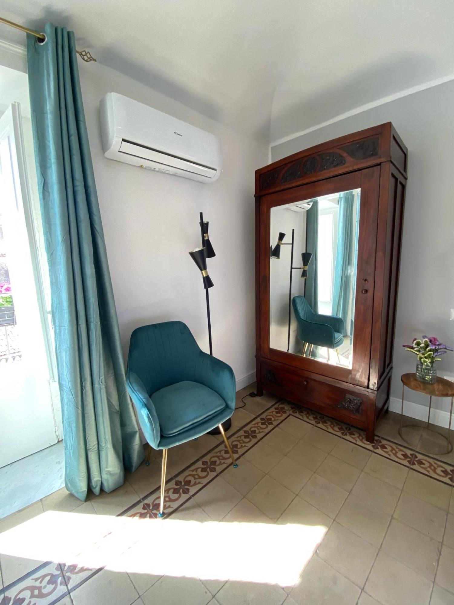 Bed and Breakfast Dimora Dei Minoriti Катания Экстерьер фото