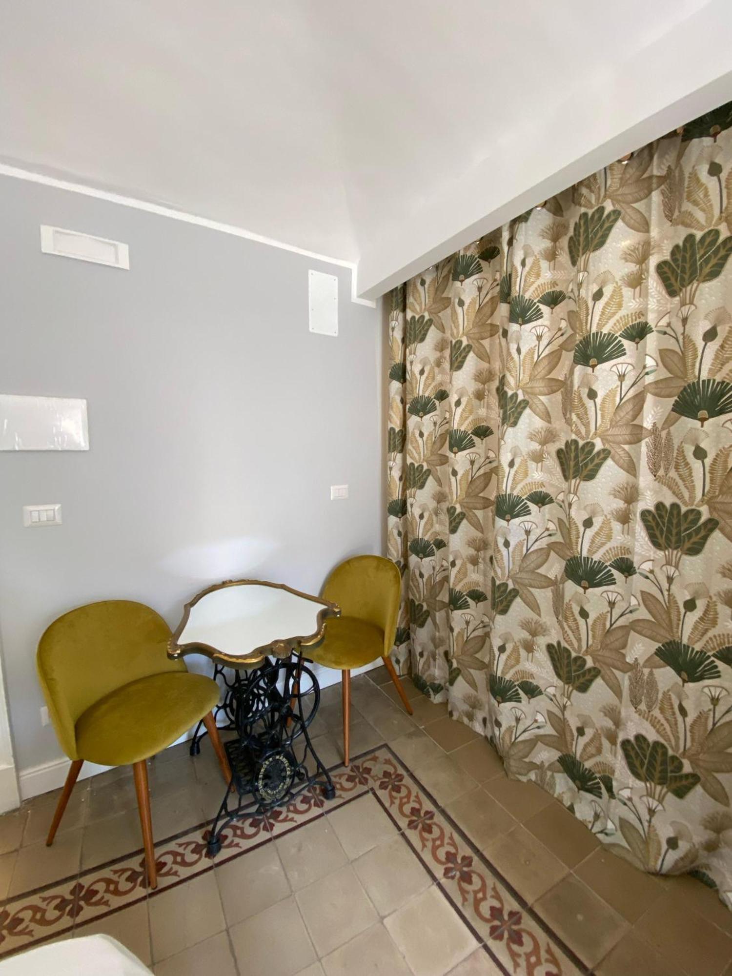 Bed and Breakfast Dimora Dei Minoriti Катания Экстерьер фото